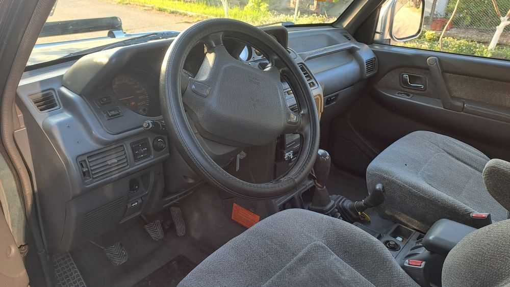 Mitsubishi Pajero 2