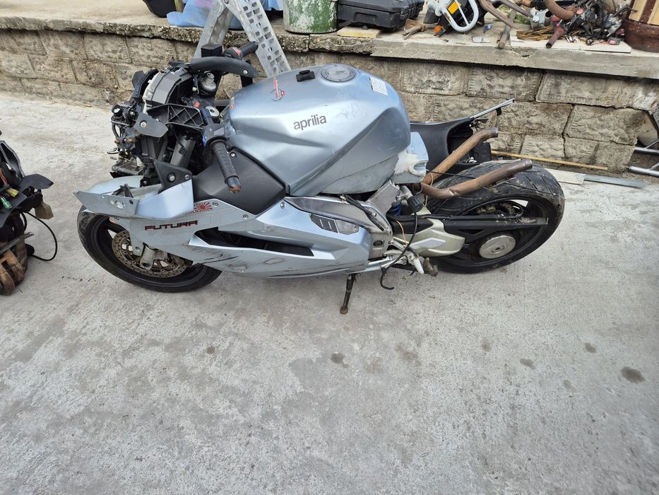 Aprilia rst futura 1000  на части