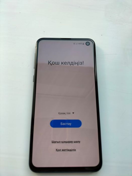 Продам Samsung S10 e 6/128g