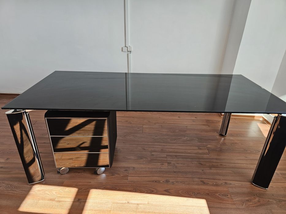 Set birou executiv Las Mobili — birou + caisson + comodă + scaun din piele