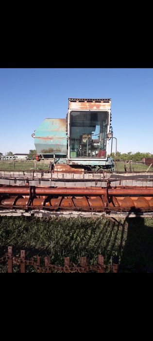 Продаётся комбайн Енисей.