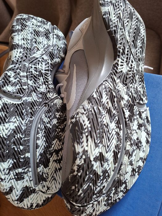 Мъжки маратонки 47 номер