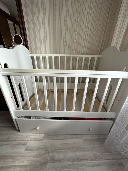 Продаю манеж б/у