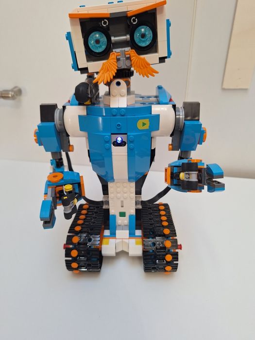 LEGO BOOST Creative Toolbox (17101) - complet