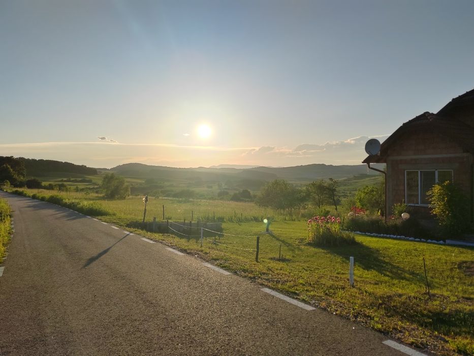 Teren intravilan /extravilan 3.000 euro/ar