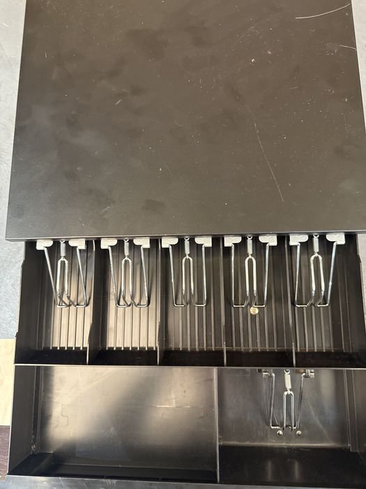 Денежный ящик для кассы