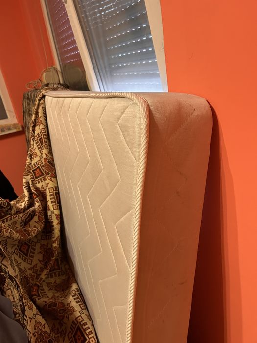 Продавам спалня с матрак и ракла