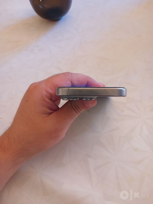 Iphone 16 pro 1 TB Natural titanium
