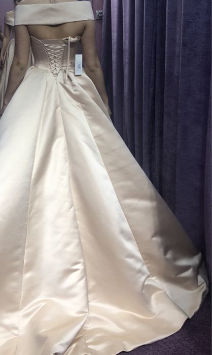 Продам платье