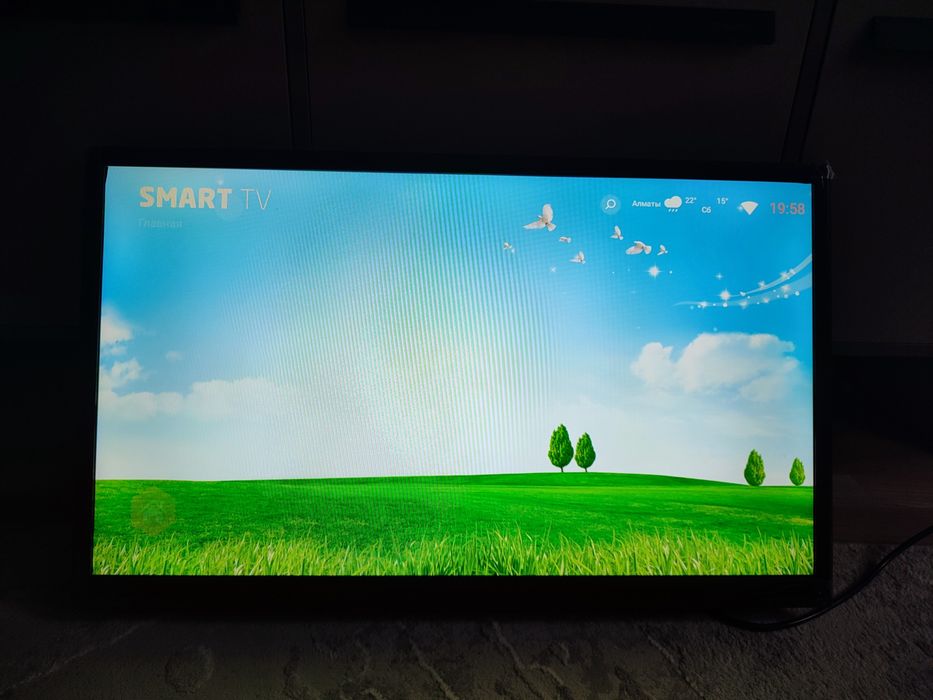 Продам Smart TV 32 дюйма