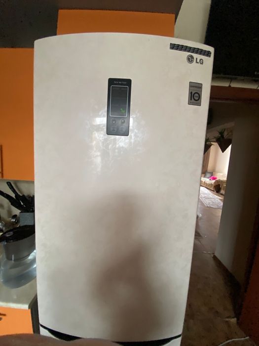 Продам холодильник LG