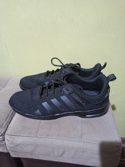 Мужские кроссовки H&M и Adidas 50 р. Летние сандалии