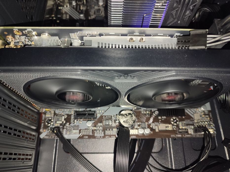 Intel Core i7-12700F | RX 580 8GB | 16GB RAM | SSD + 2TB | BP 750W 80+