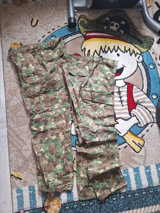 Vând ținută combat 44/3