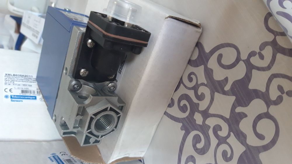 Senzor de presiune electromecanica