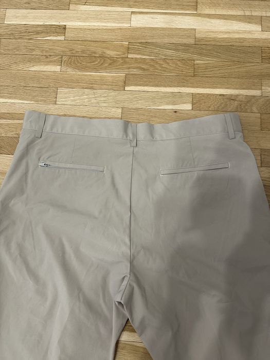 Pantaloni Lacoste