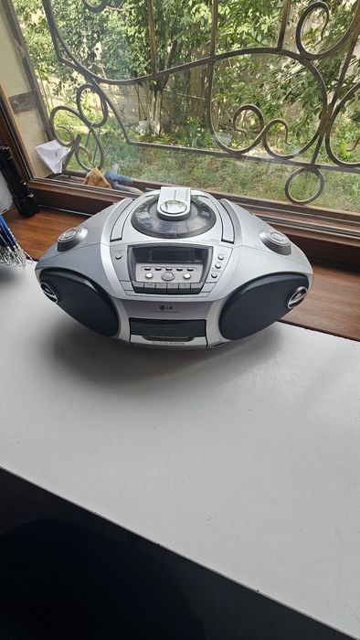 Стерео магнитола бумбокс LG CD-372