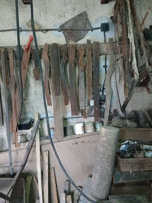 Продавам инструменти