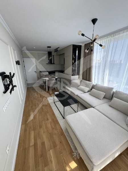 Тристаен апартамент в квартал Хоризонт 92251