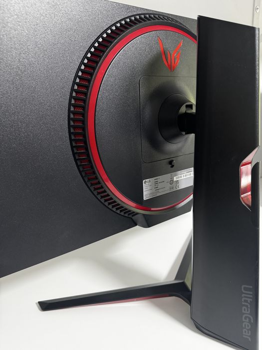Monitor Gaming LG 24GN550-B
