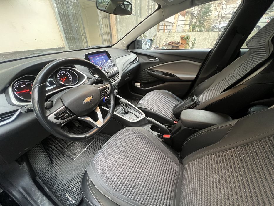 Onix premier 2, rangi qora, kraska toza,2024 yil, 25900km