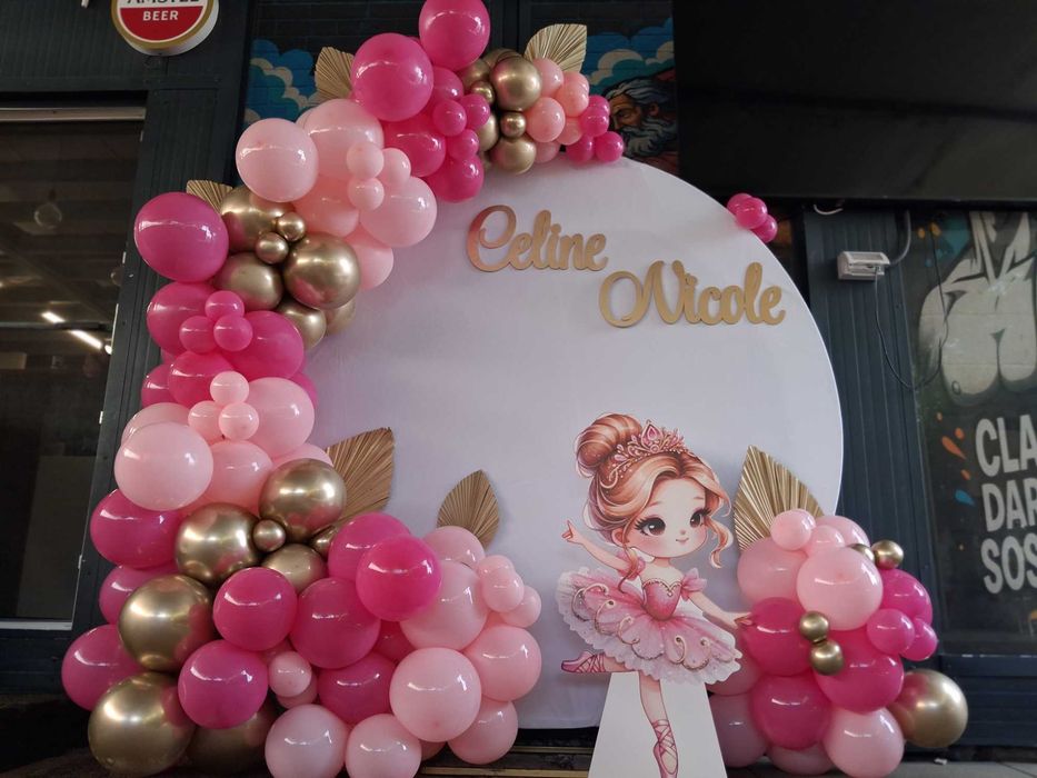 Aranjamente baloane botez Arcada baloane majorat aniversare 18 ani Panou foto baloane Nume personalizat Decor