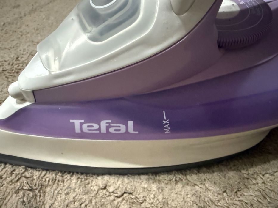 Fier de călcat Tefal cu talpa ceramică