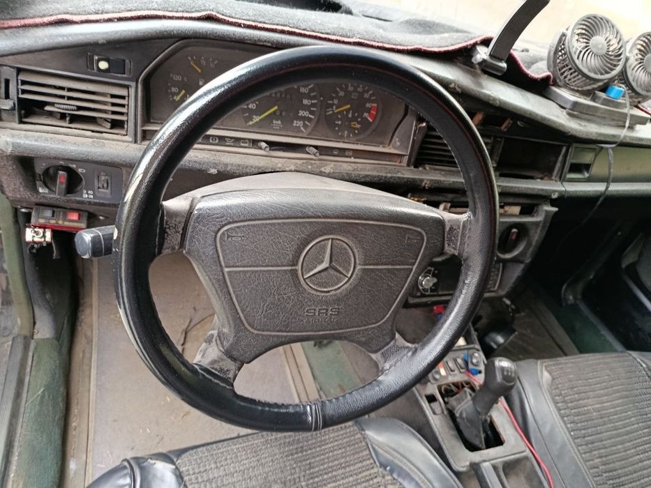 Продается Mercedes 190