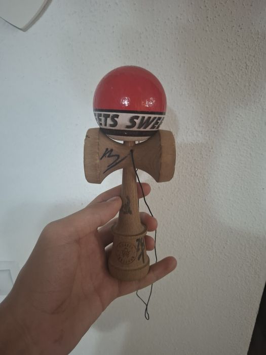 Vând sweets starter semnat în condiții bune