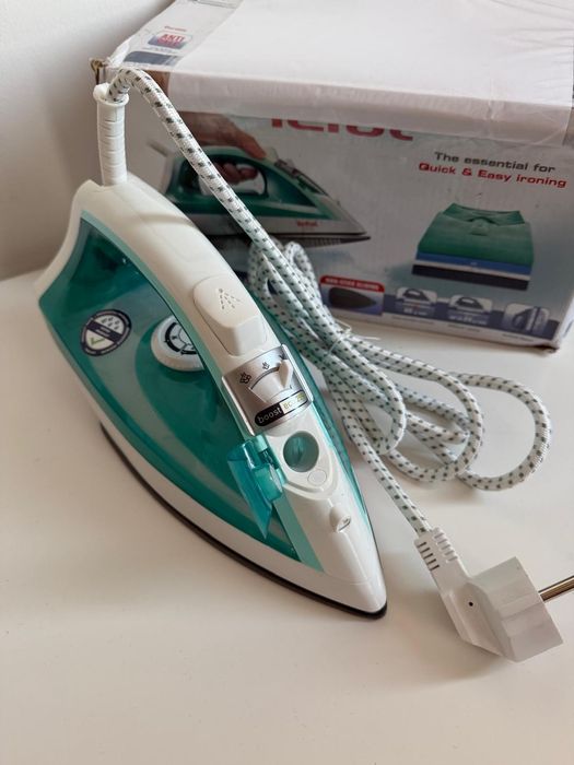 Fier de călcat Tefal Virtuo 1800 w - stare excelenta