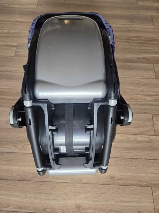 Столче за кола Mutsy Safe2go, Лежащ кош и адаптери set igo