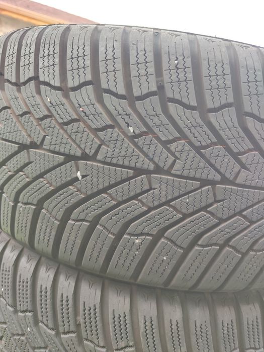 4 бр зимни 225/40/18 Kumho Дот 24г
