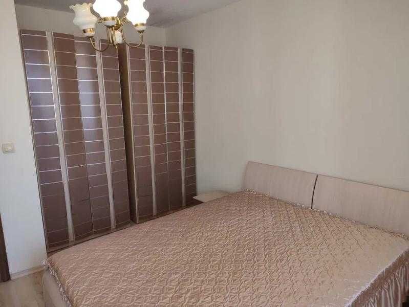 Дава се под наем Тристаен апартамент в Бургас, Възраждане - 102 кв.м за 612 € - Снимка #4