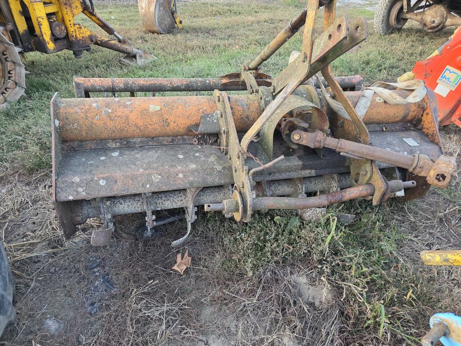 Freza pământ Piese tractor.180,190.210