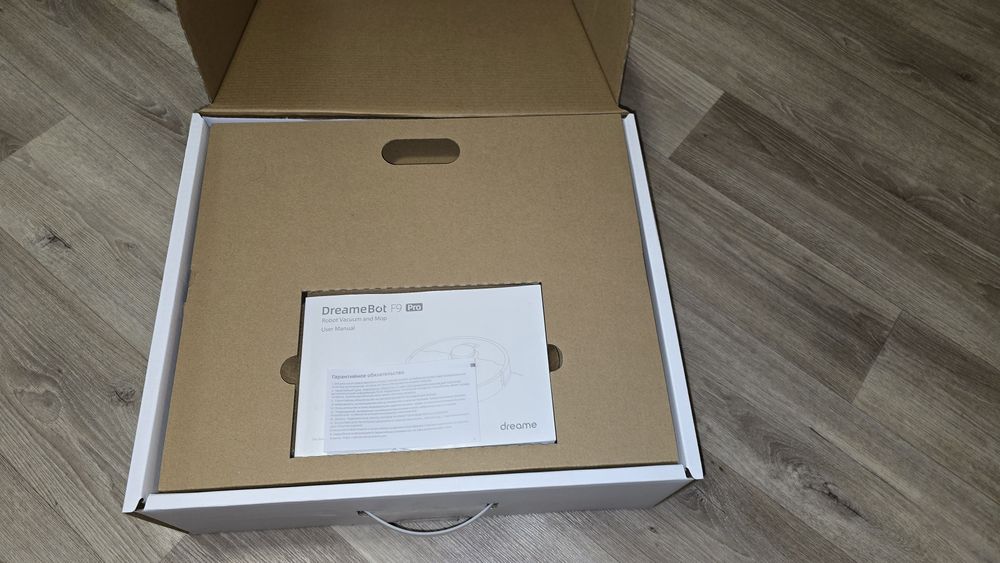 Продаётся моющийся робот  пылесос