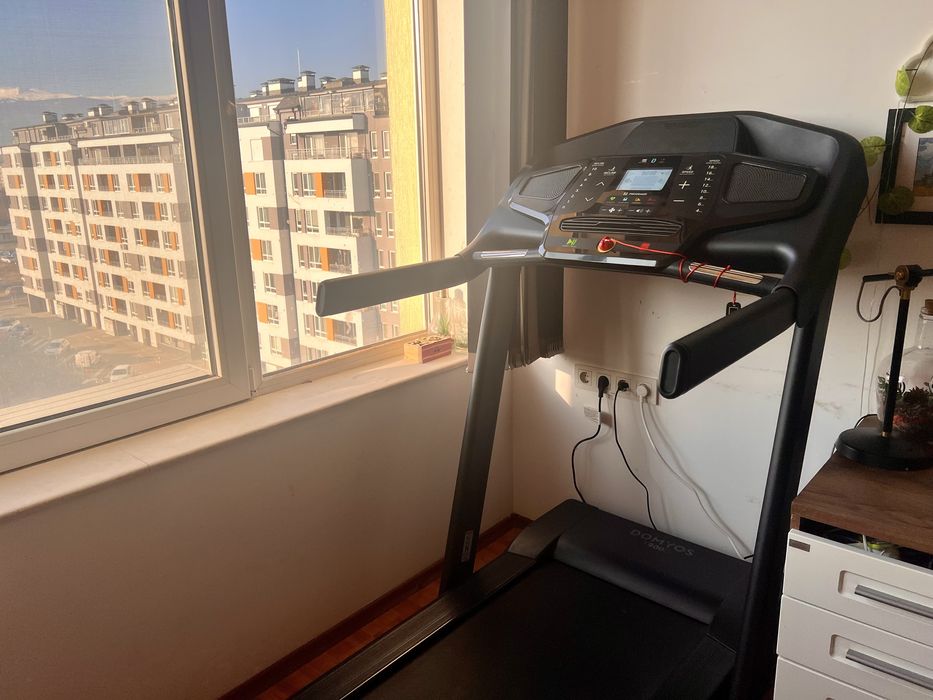 Пътека за тичане с множество програми и екстри