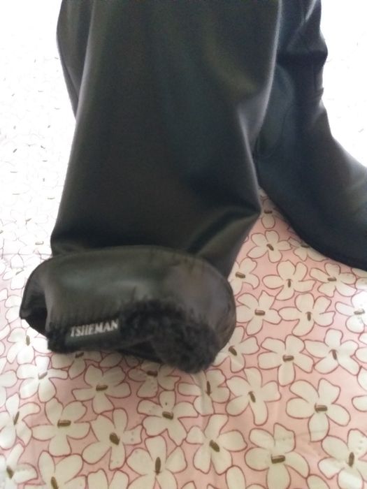 Продаю длинные сапоги (ботфорты)