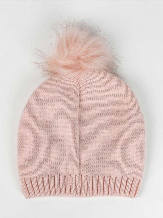 Момичешки зимни шапки