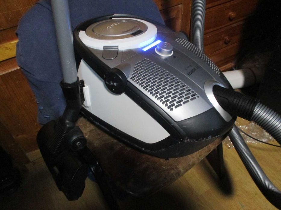 aspirator bosch roxx 1400W