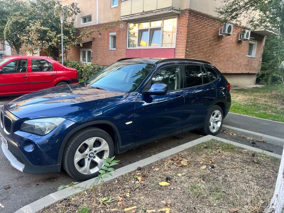 Vând bmw x1  2010