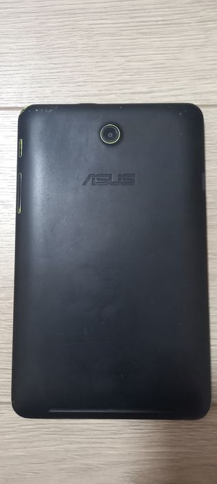 Таблет Asus 8"..