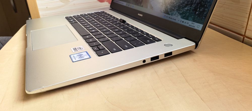 Laptop Huawei D15__i3 10110U (gen 10)_8GB LPDDR4X_SSD 256GB_F Metal__