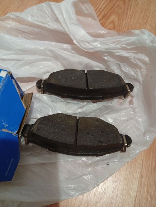 Накладки за предни спирачки пежо 206,4 броя общо 6 евро!