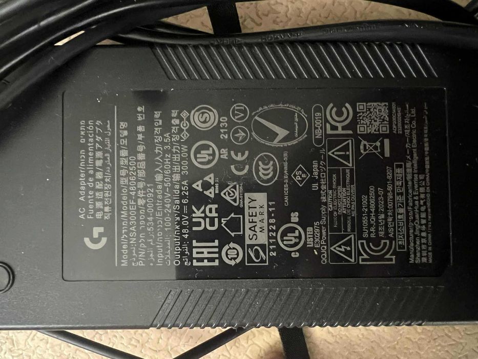 Продавам симулатор Logitech PRO Racing