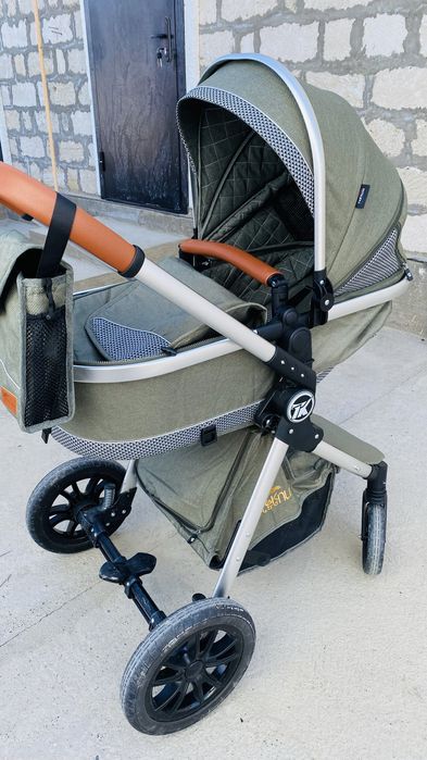 Коляска в хорошем состоянии