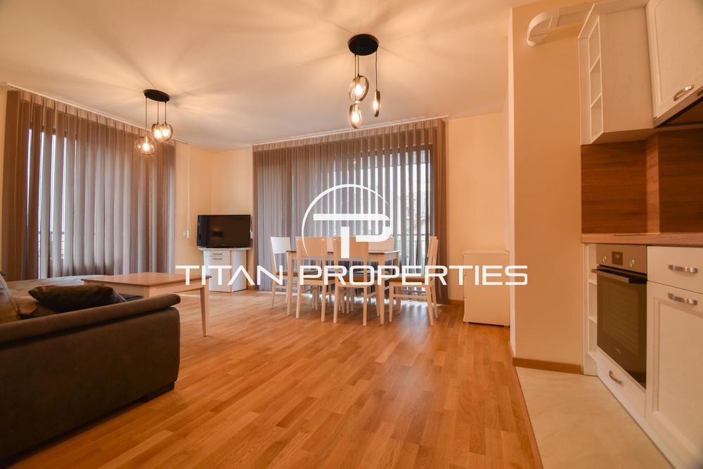Дава се под наем Тристаен апартамент в София, Център - 101 кв.м за 980 € - Снимка #1