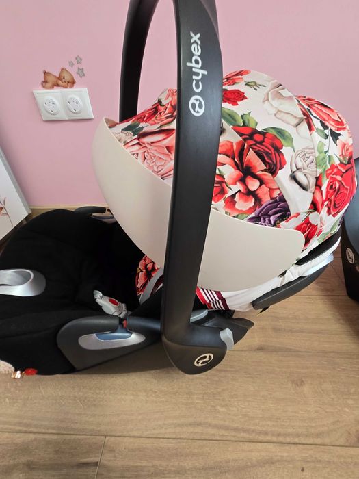 Cybex стол за кола Cloud Z i-size Spring/Blossom