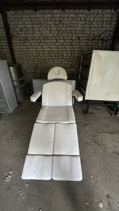 Продам косметологическое кресло, б/у