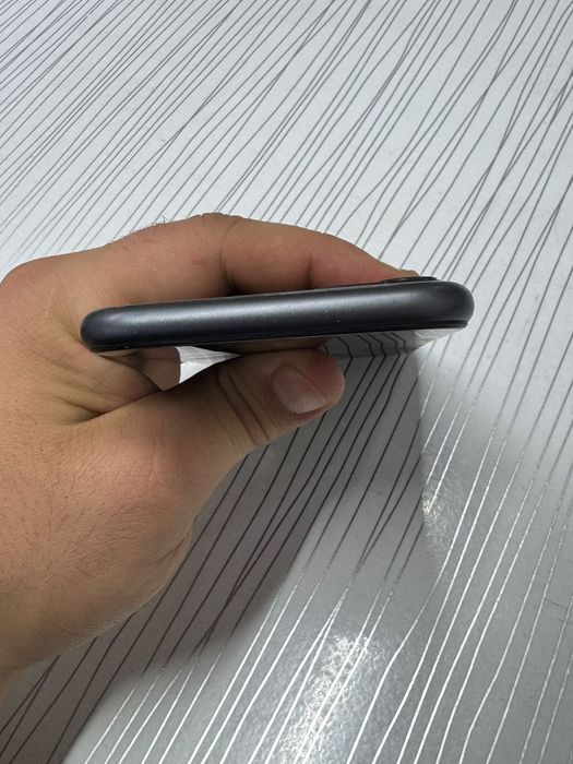 Продам айфон 11 128GB
