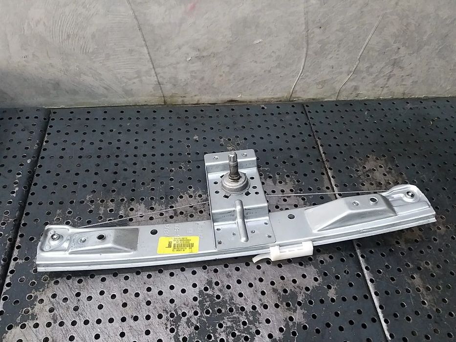 Macara manuala geam dreapta spate opel corsa e x10 541613212 013188504rh